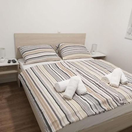 Apartman Iva シベニク エクステリア 写真